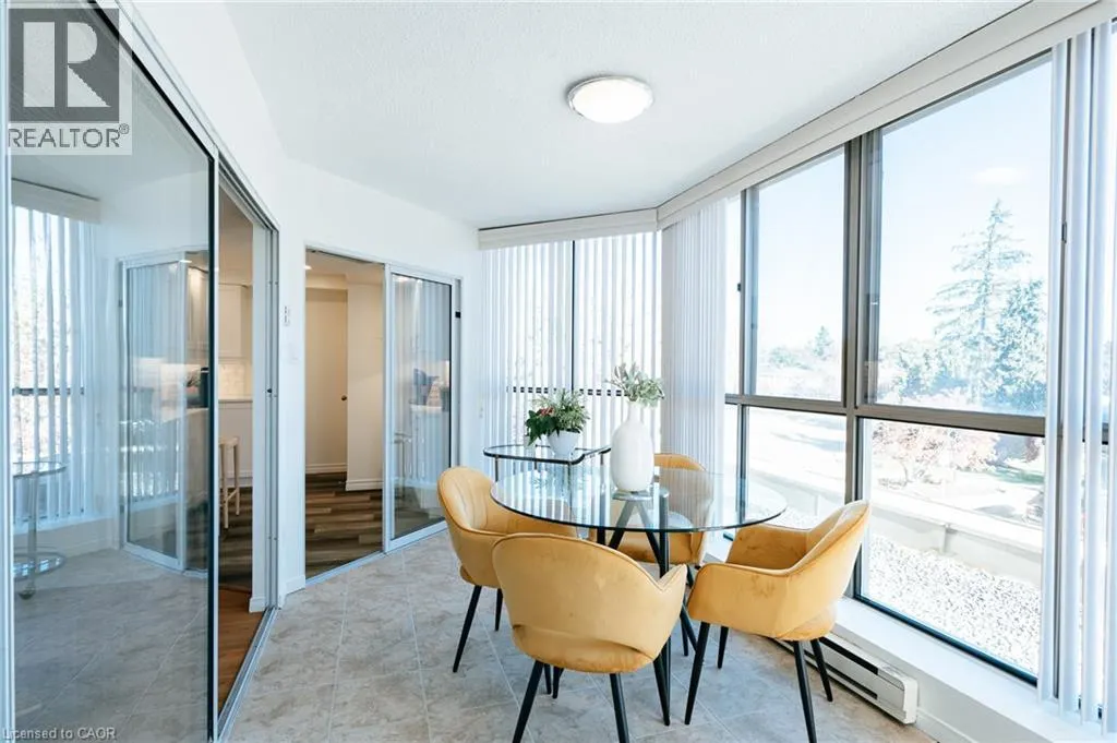 265 WESTCOURT Place Unit# 202 #202