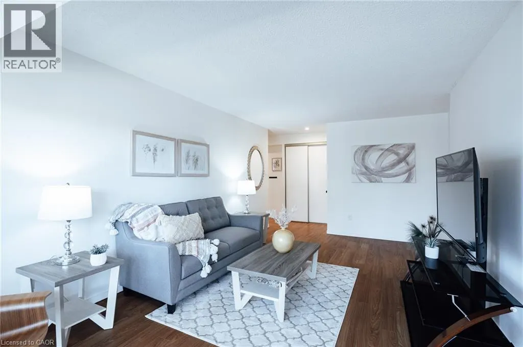 265 WESTCOURT Place Unit# 202 #202