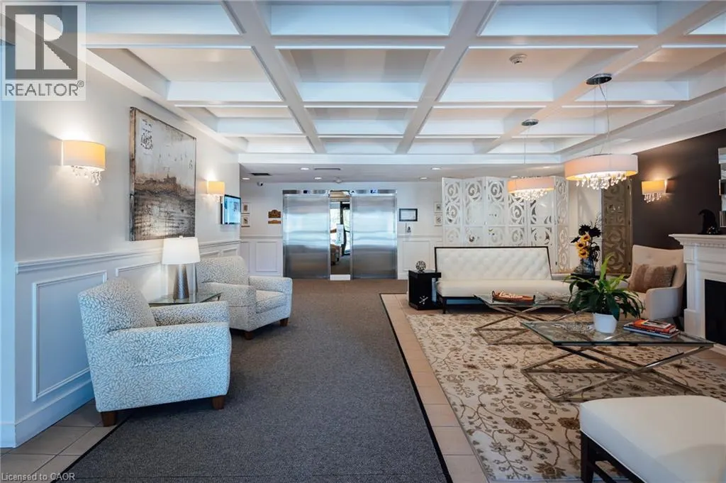 265 WESTCOURT Place Unit# 202 #202