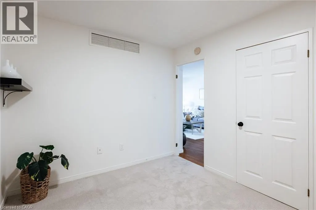 265 WESTCOURT Place Unit# 202 #202