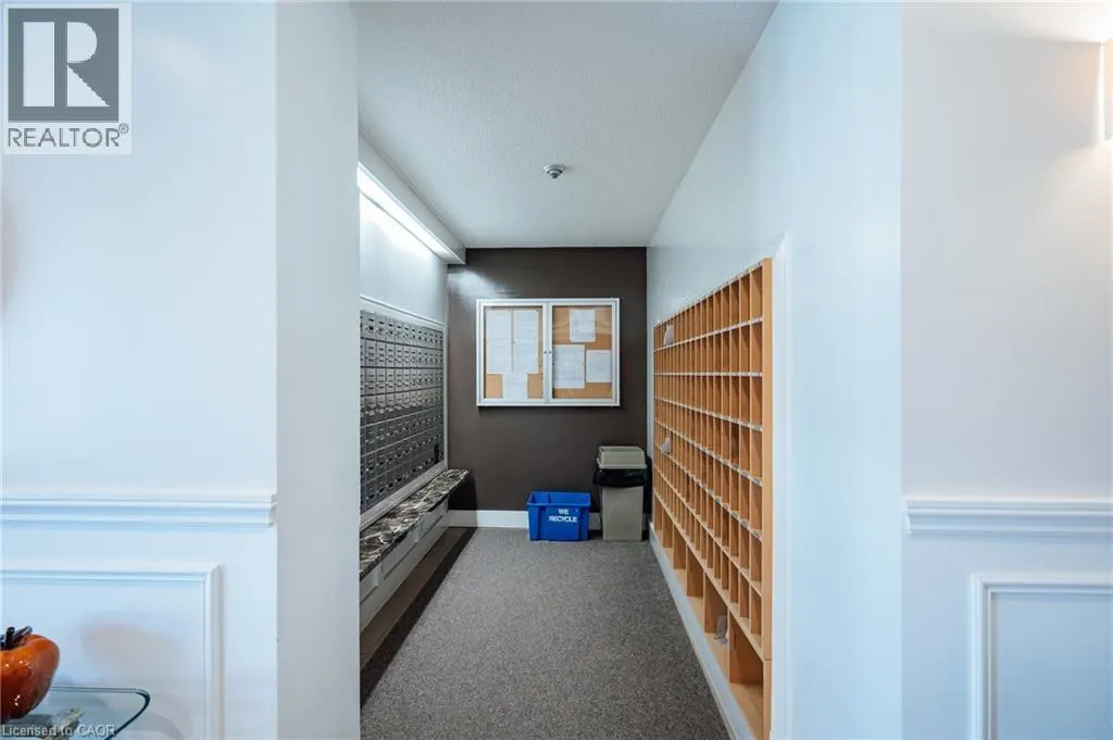 265 WESTCOURT Place Unit# 202 #202