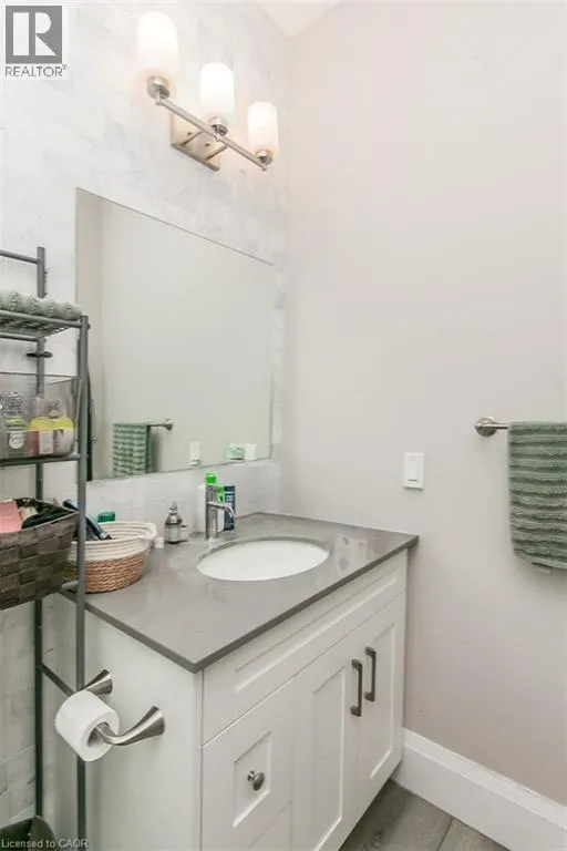 60 CHARLES Street W Unit# 2903 #2903