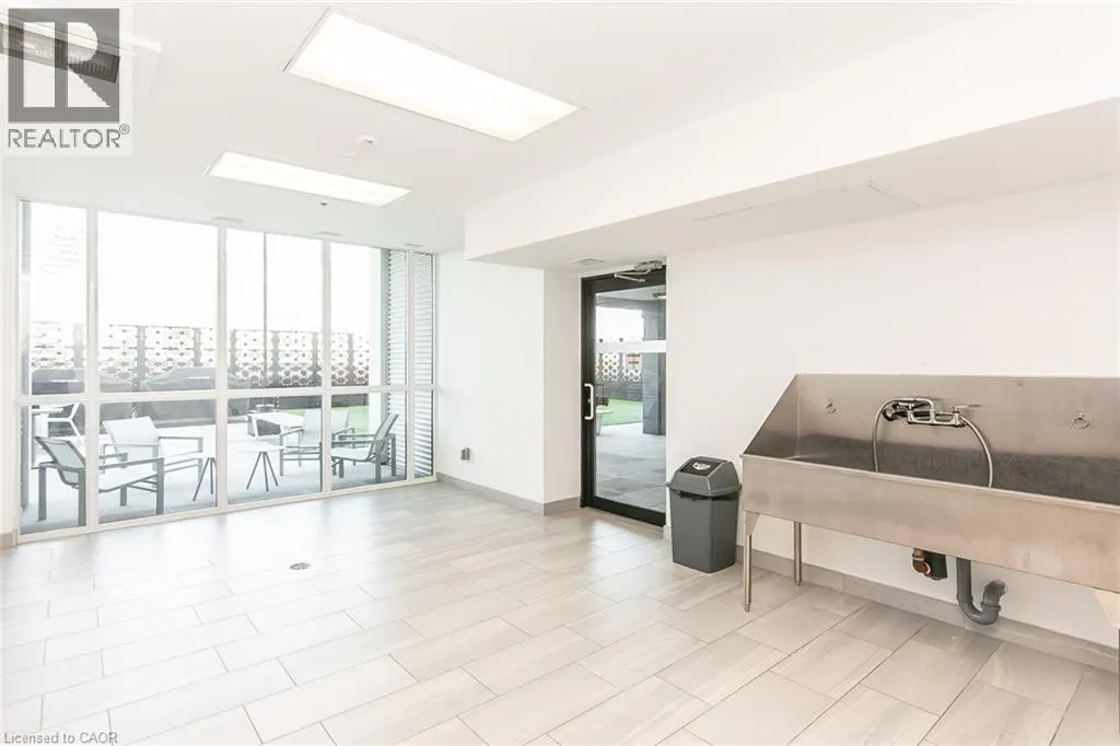 60 CHARLES Street W Unit# 2903 #2903