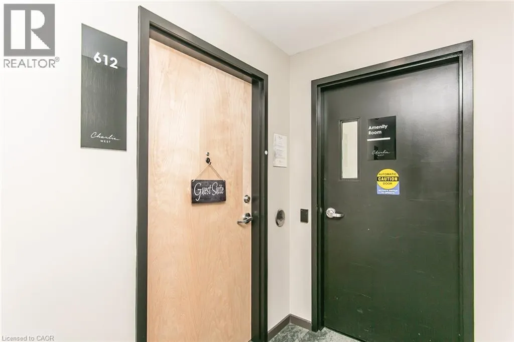 60 CHARLES Street W Unit# 2903 #2903