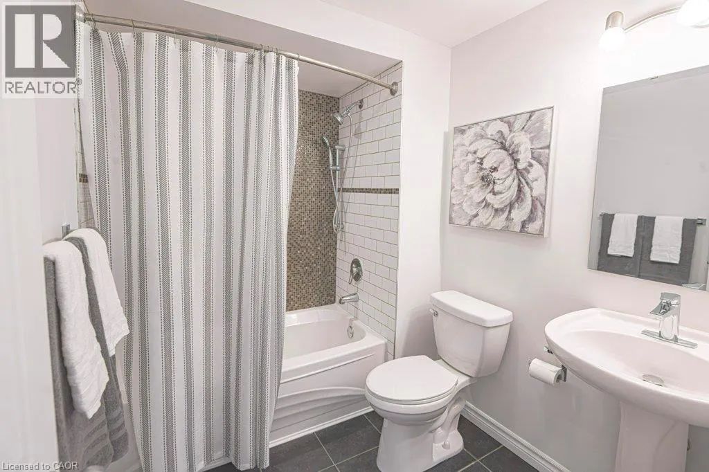 461 BEECHWOOD Place Unit# 52 #52