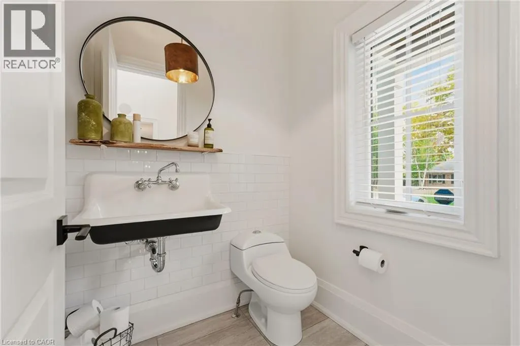 175 NORTH SHORE Boulevard W