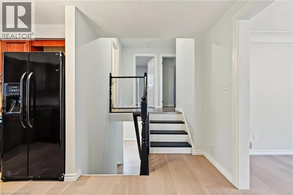8 VALANNA Court