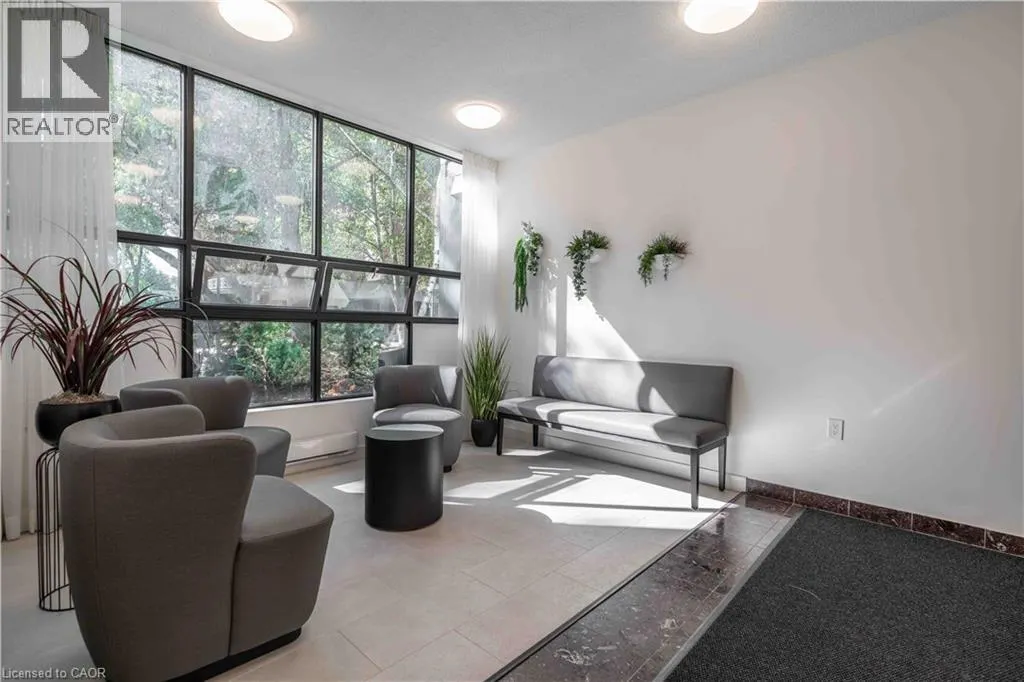 6 VILLAGE GREEN Boulevard Unit# 606 #606