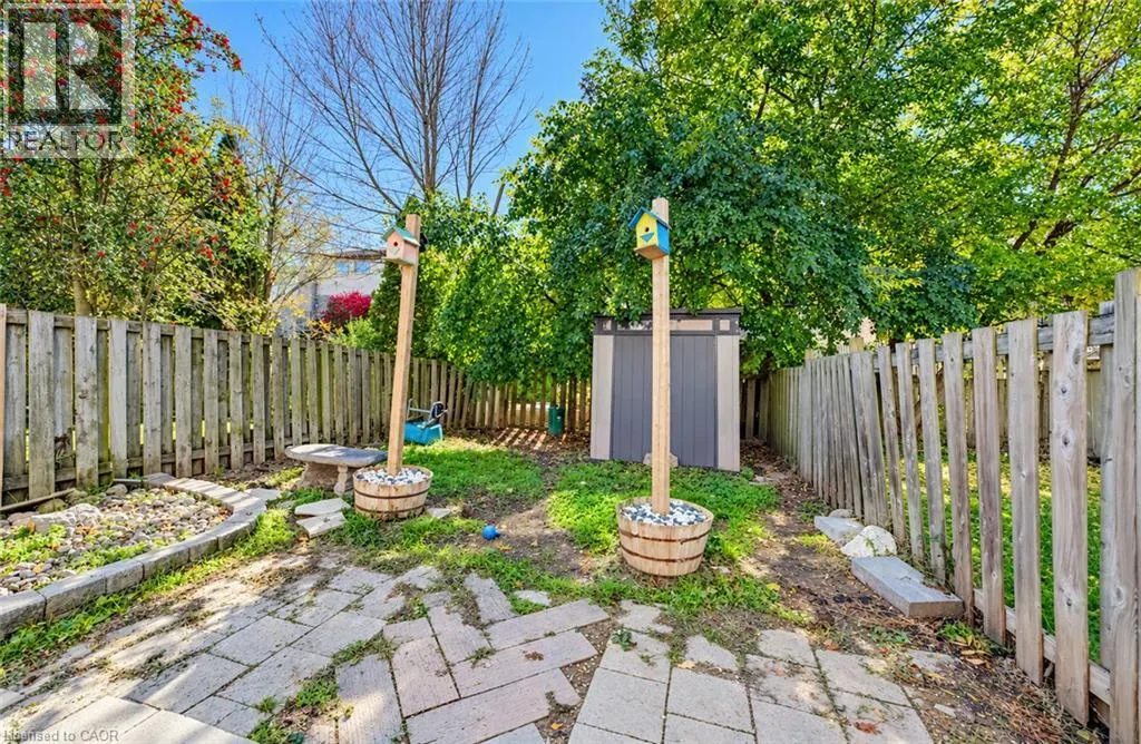 415 BAIRSTOW Crescent Unit# 4 #4