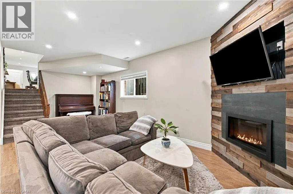 63 NORTHRIDGE Drive