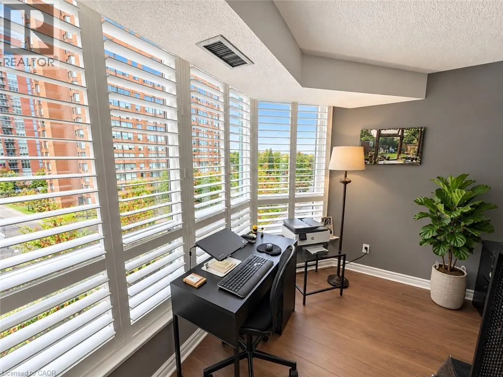 1276 MAPLE CROSSING Boulevard Unit# 503 #503