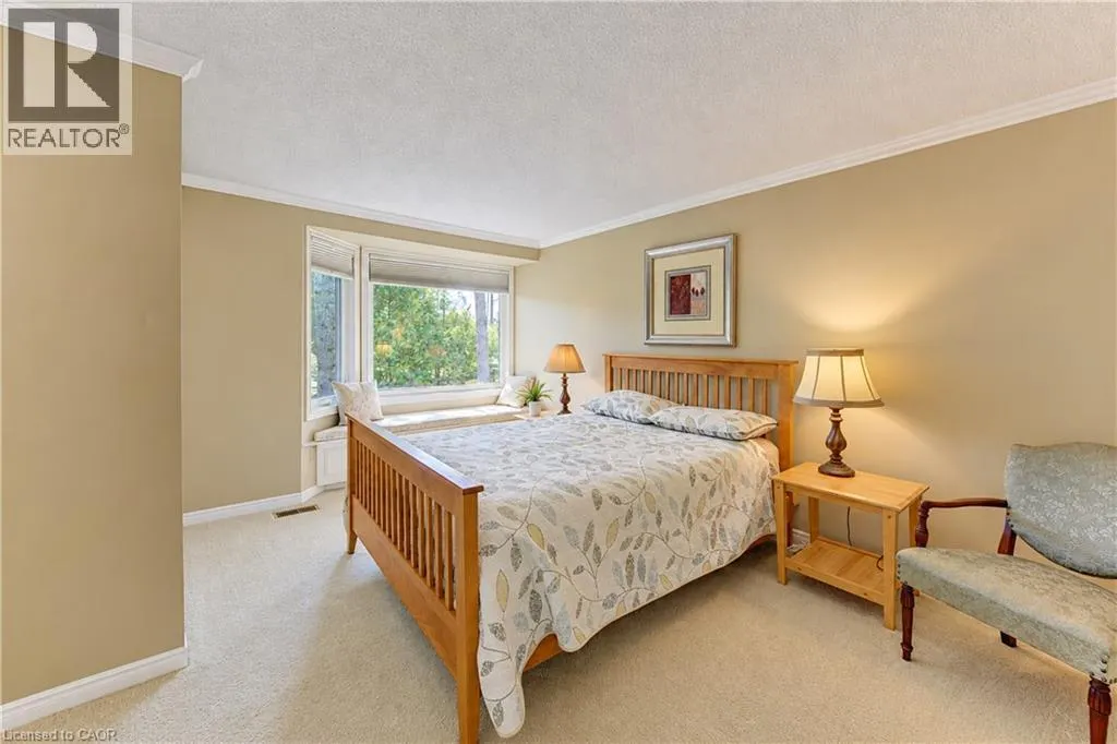406 CRAIGLEITH Drive Unit# 3 #3