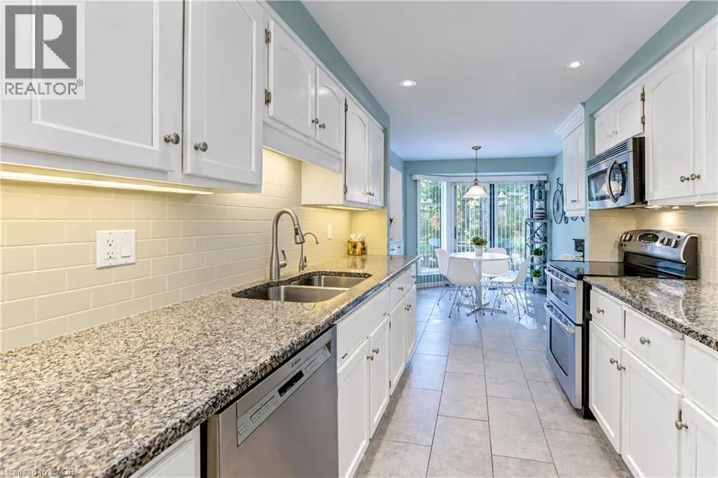 406 CRAIGLEITH Drive Unit# 3 #3