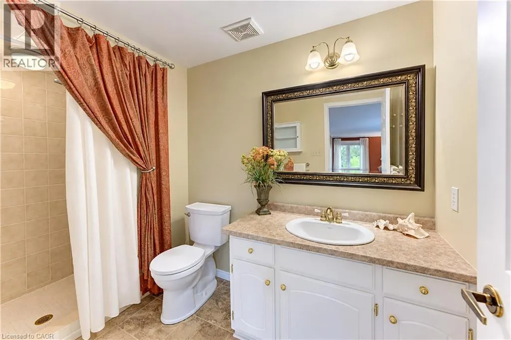 406 CRAIGLEITH Drive Unit# 3 #3