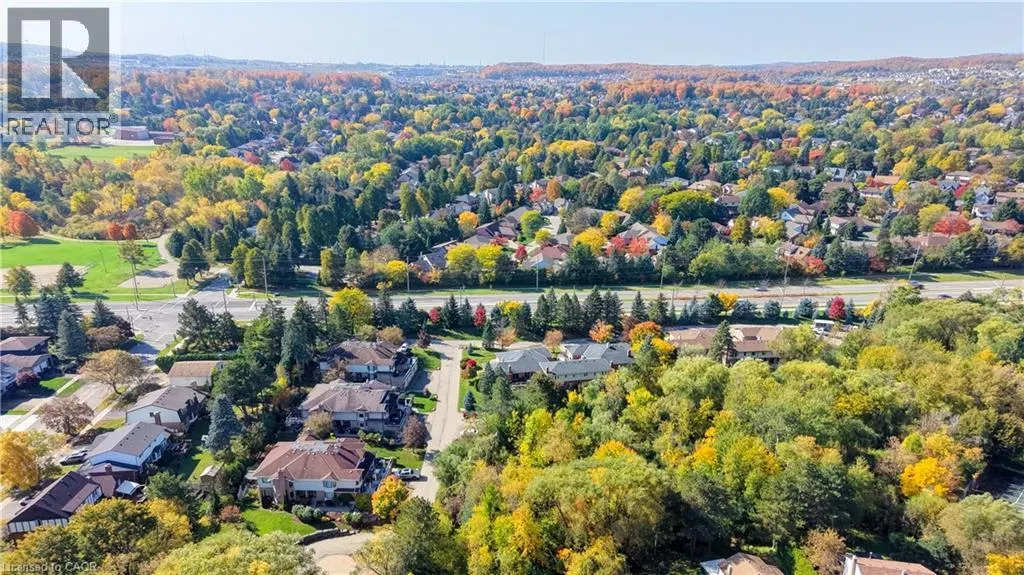 406 CRAIGLEITH Drive Unit# 3 #3