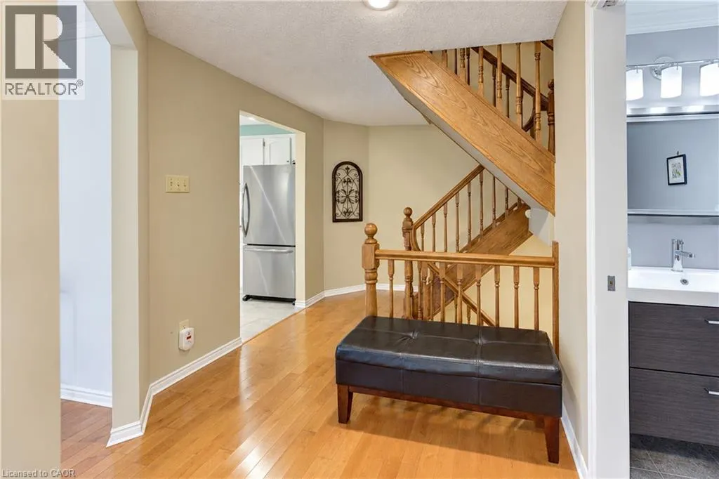 406 CRAIGLEITH Drive Unit# 3 #3