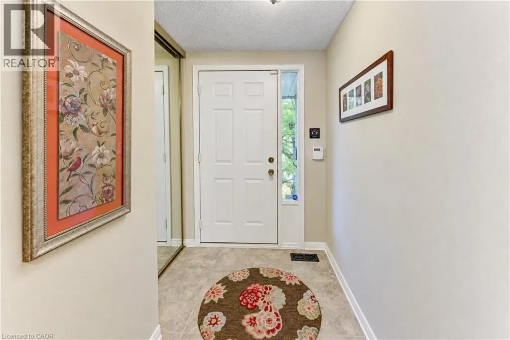 406 CRAIGLEITH Drive Unit# 3 #3