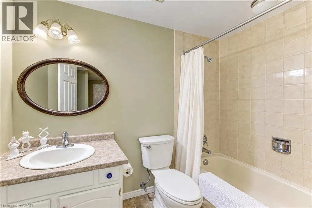 406 CRAIGLEITH Drive Unit# 3 #3