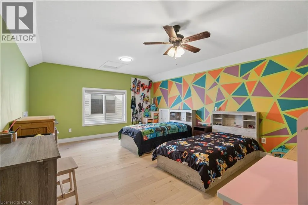 569 STARWOOD Drive