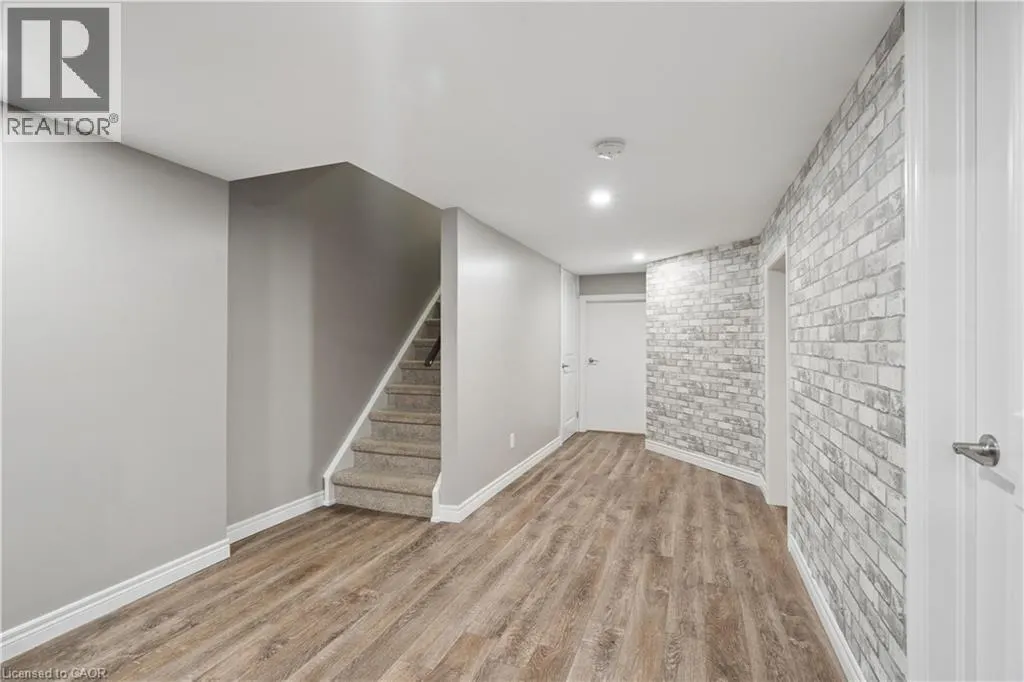 569 STARWOOD Drive