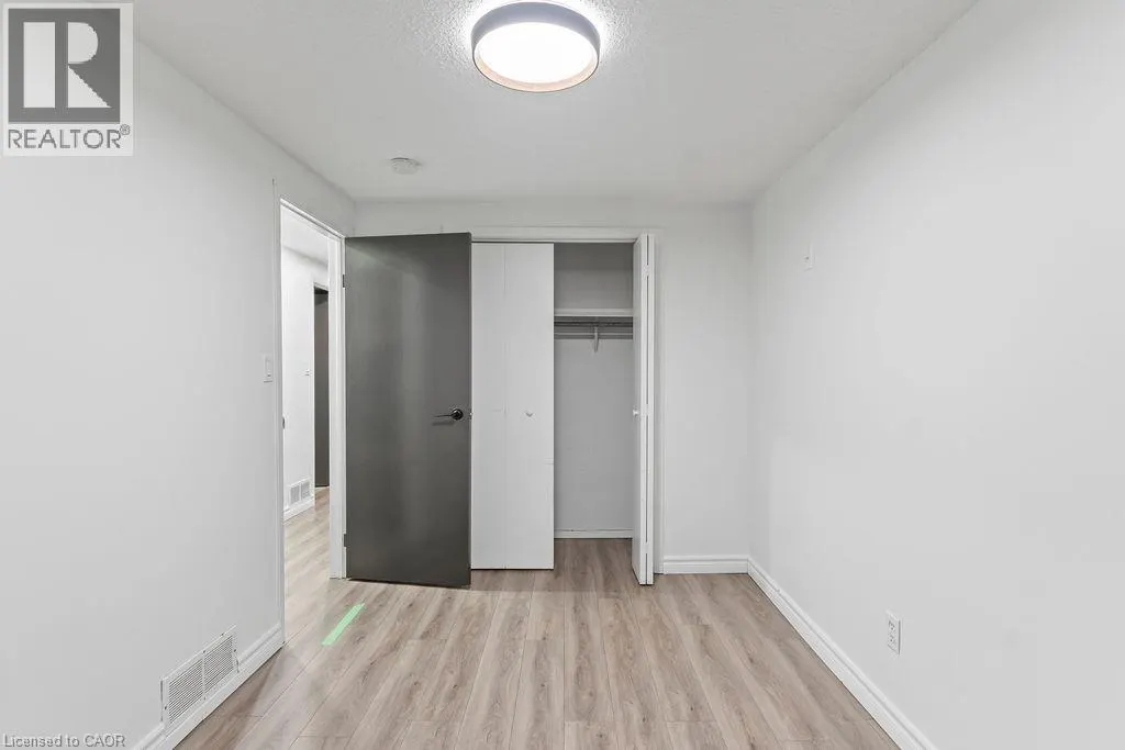 24 TARA Crescent