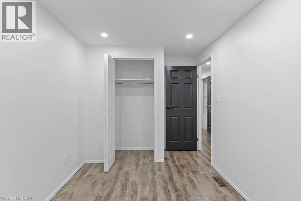 24 TARA Crescent