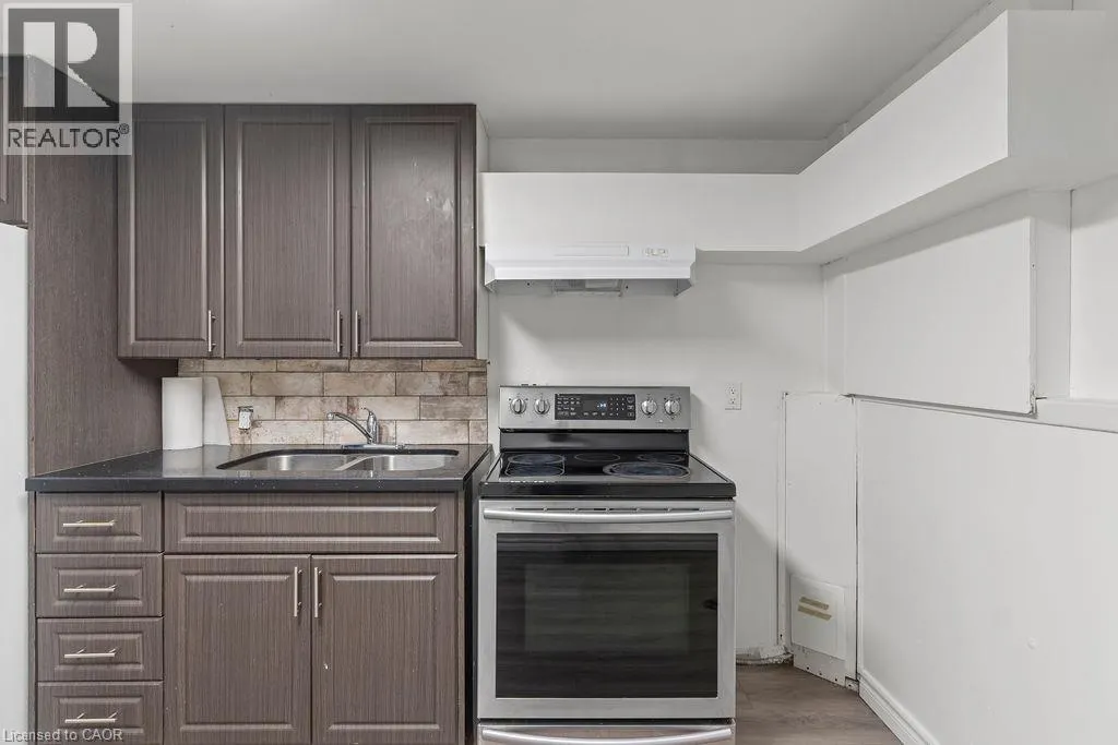 24 TARA Crescent