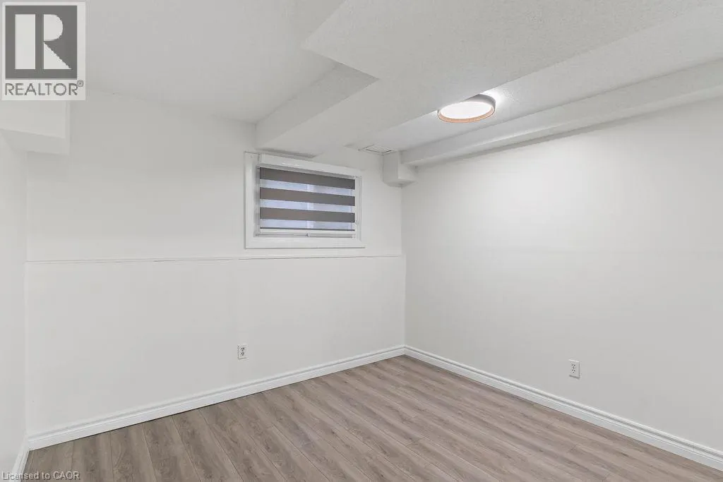 24 TARA Crescent