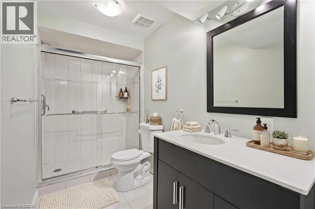 212 STONEHENGE Drive Unit# 41 #41
