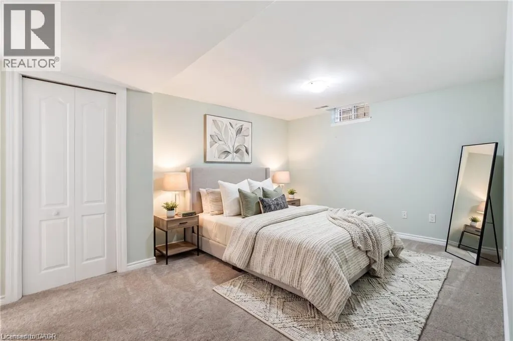 212 STONEHENGE Drive Unit# 41 #41