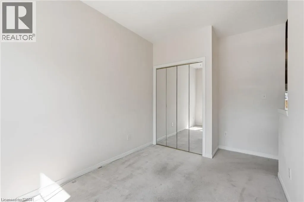 212 STONEHENGE Drive Unit# 41 #41