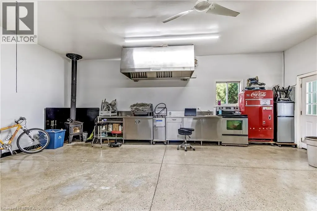 36 ALEXANDER Drive