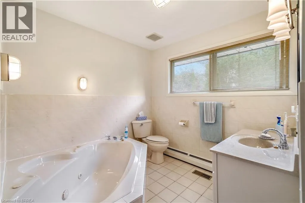 25 BRIER Crescent