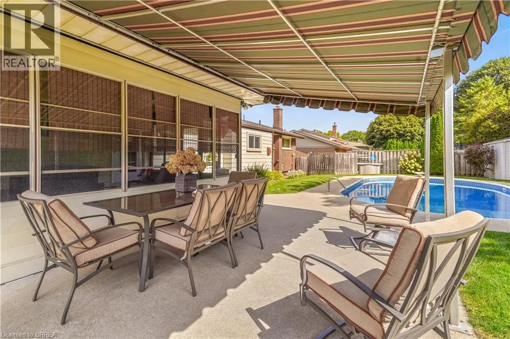 25 BRIER Crescent