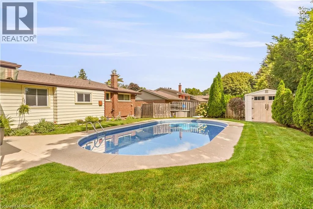 25 BRIER Crescent
