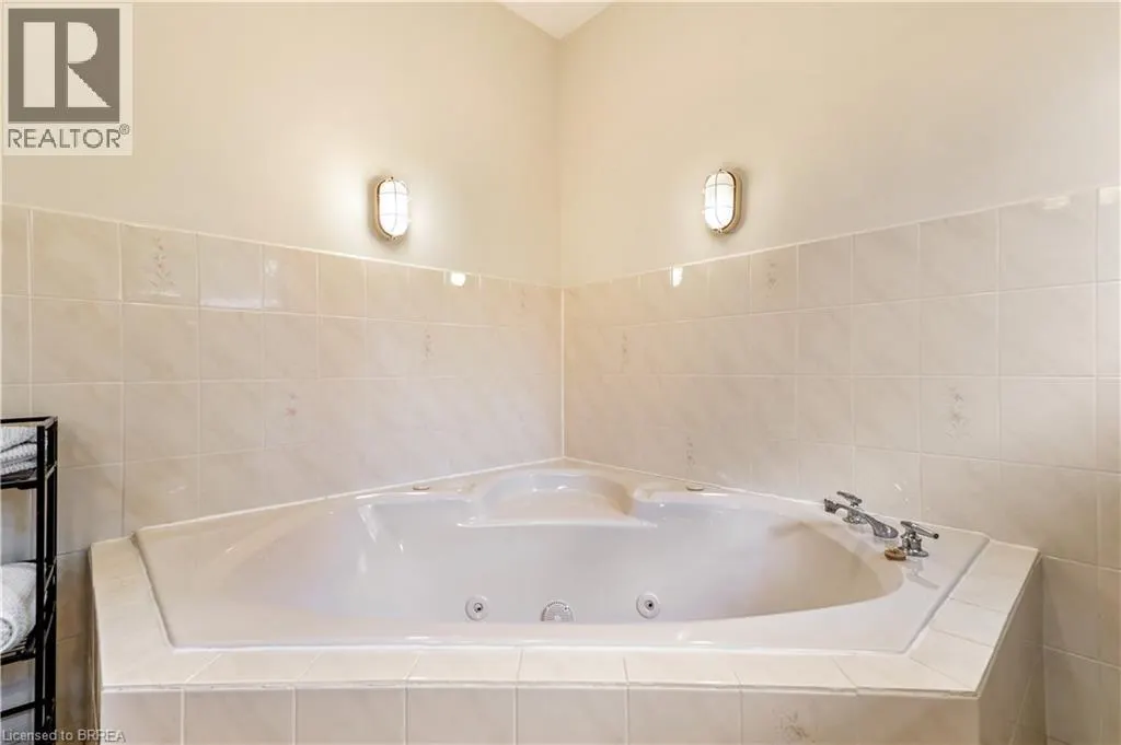25 BRIER Crescent