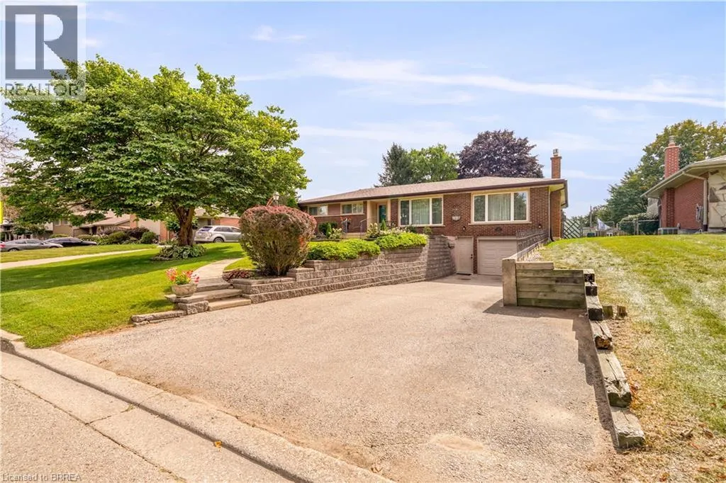 25 BRIER Crescent