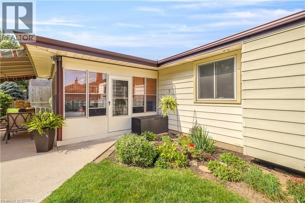 25 BRIER Crescent