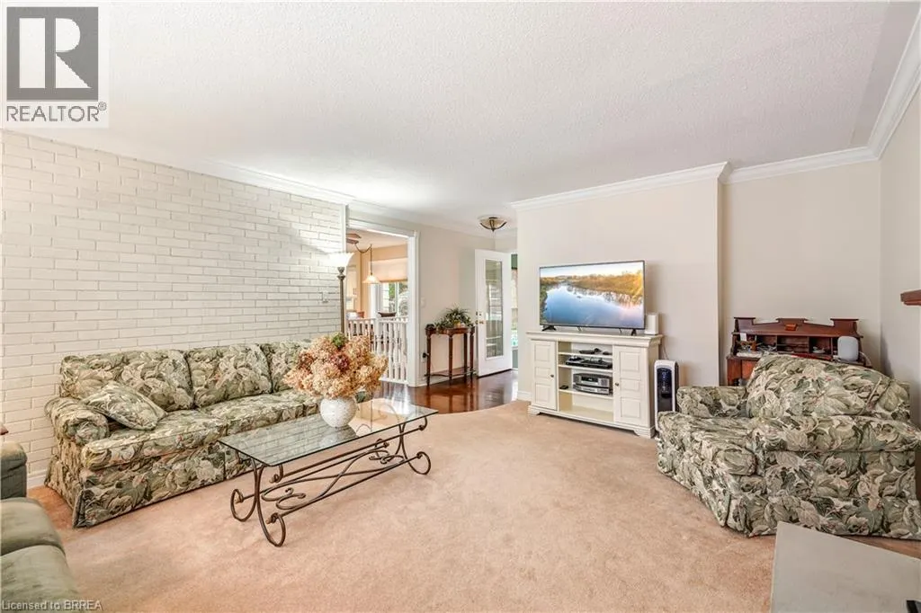 25 BRIER Crescent