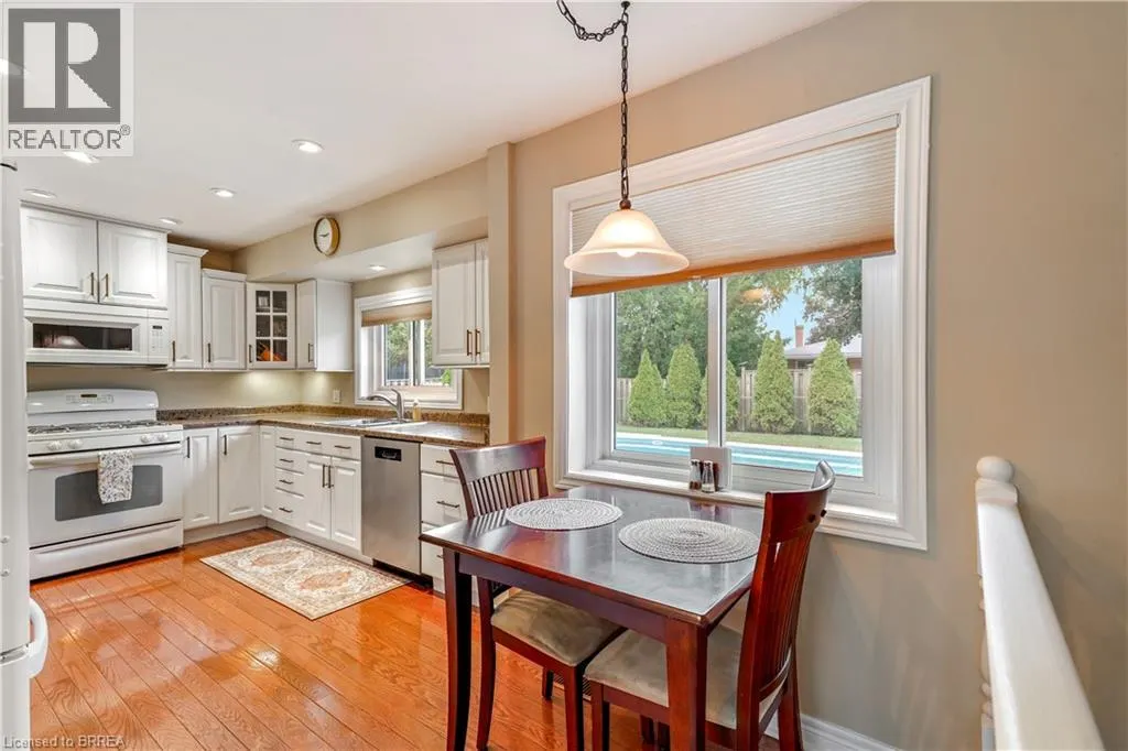 25 BRIER Crescent