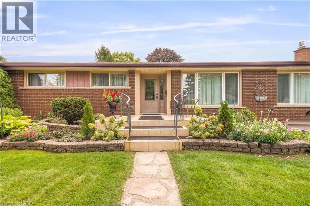 25 BRIER Crescent