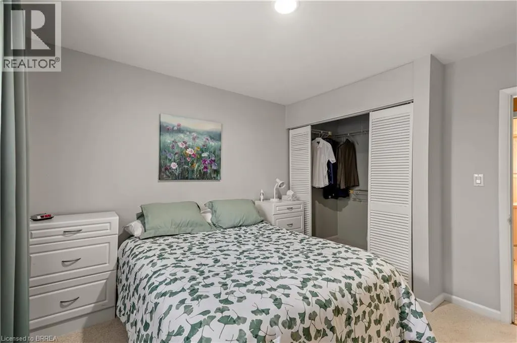 25 BRIER Crescent