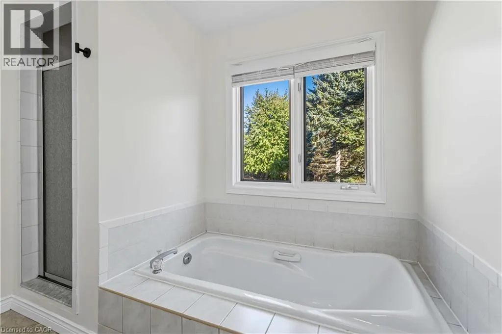320 HAMILTON Drive Unit# 10 #10