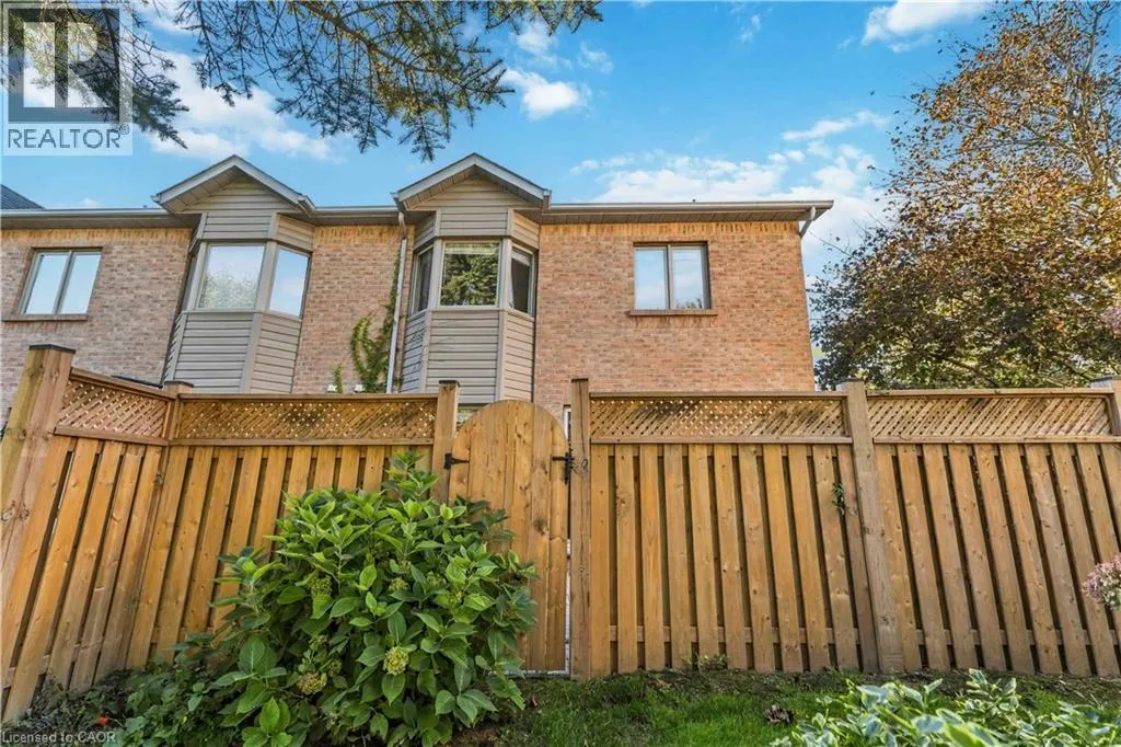320 HAMILTON Drive Unit# 10 #10