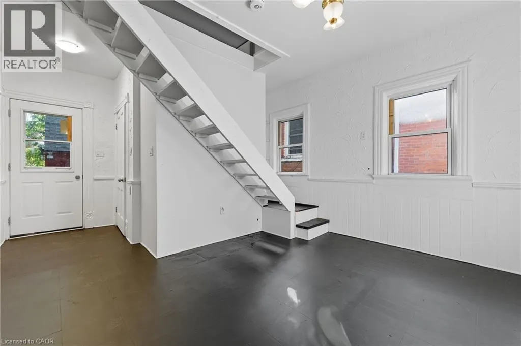 8 TASKER Street