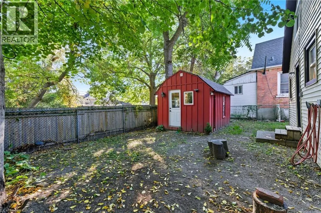 8 TASKER Street