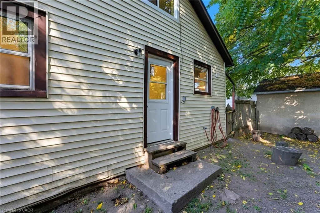 8 TASKER Street