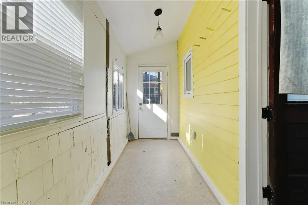 8 TASKER Street