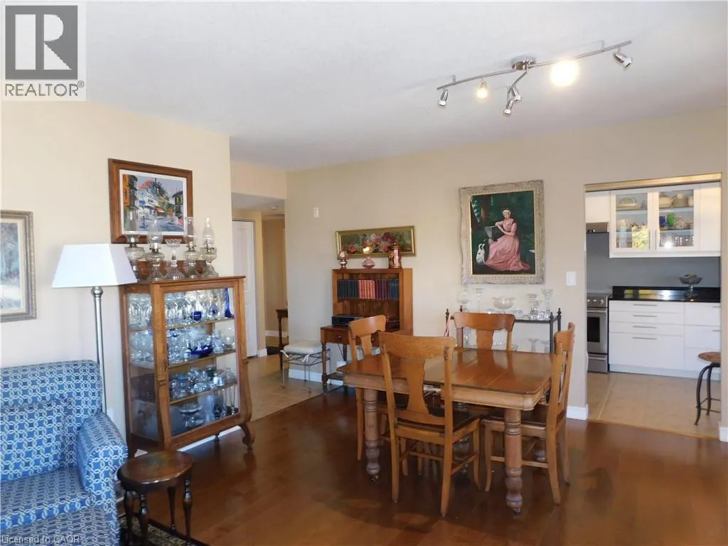 56 KERMAN Avenue Unit# 311 #311