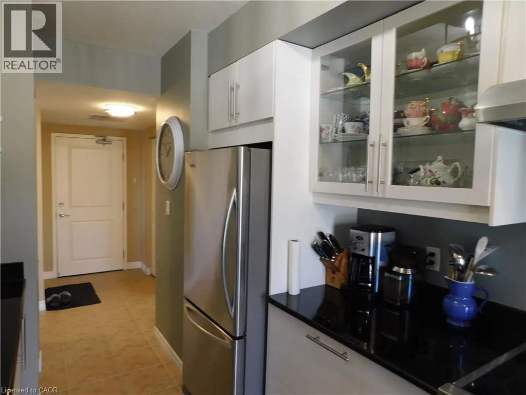56 KERMAN Avenue Unit# 311 #311